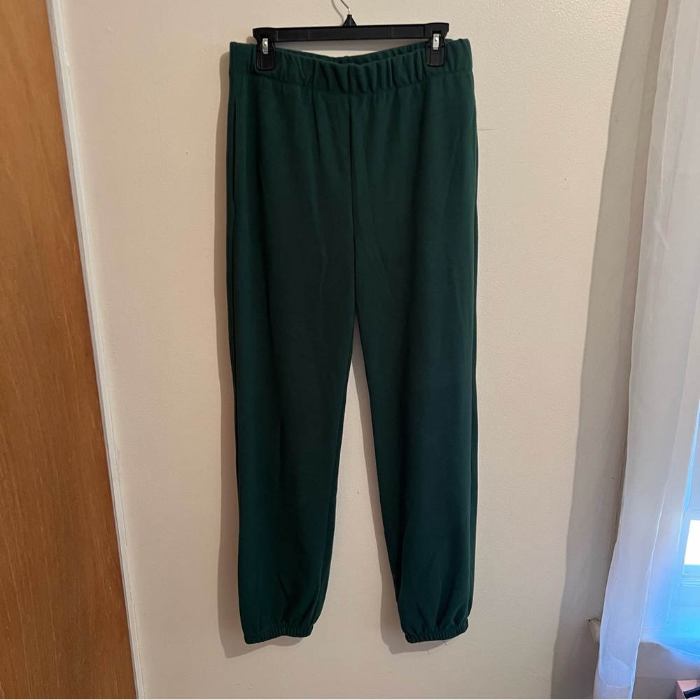 Mono B Green fleece jogger size Large New without tags